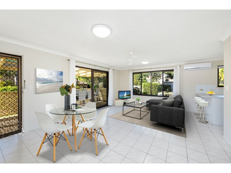 2/12 Wildwood Court, Surfers Paradise QLD 4217