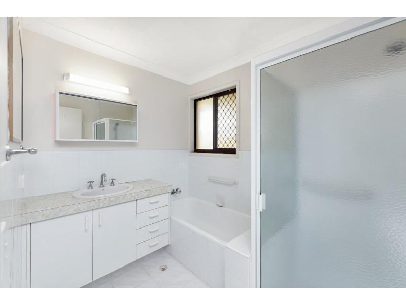 2/12 Wildwood Court, Surfers Paradise QLD 4217