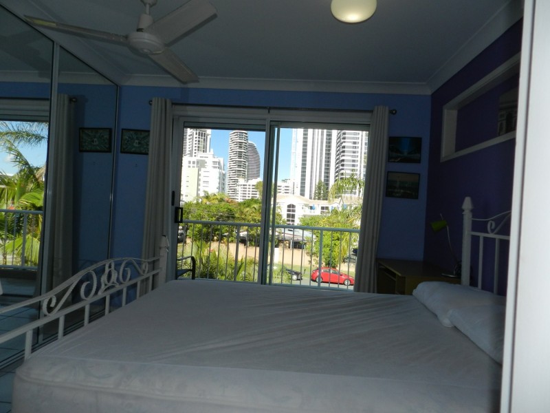 5/41 Australia Ave, Broadbeach QLD 4218