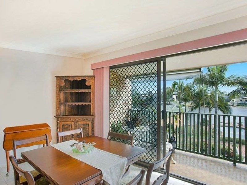 15/33-39 Hooker Boulevard, Broadbeach Waters QLD 4218