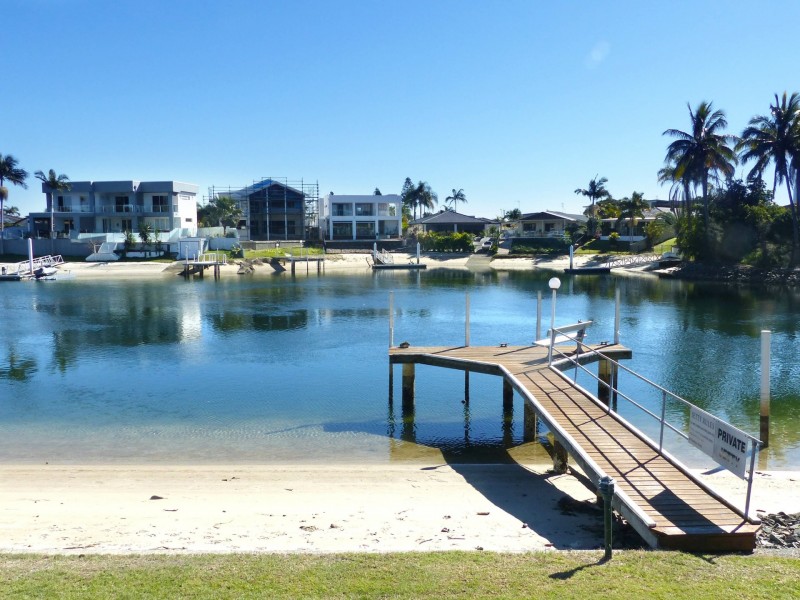 15/33-39 Hooker Boulevard, Broadbeach Waters QLD 4218