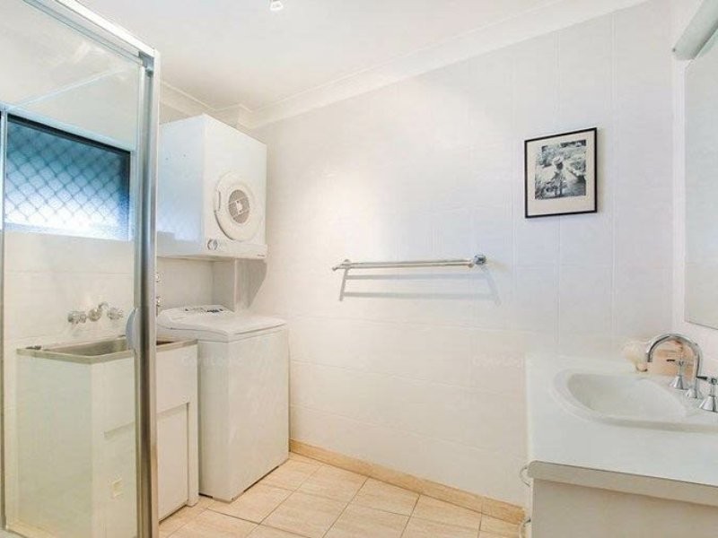 15/33-39 Hooker Boulevard, Broadbeach Waters QLD 4218