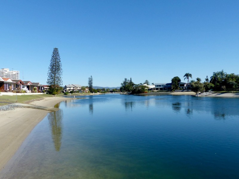 15/33-39 Hooker Boulevard, Broadbeach Waters QLD 4218