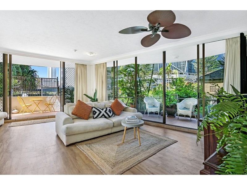 1/219 Surf Parade, Broadbeach QLD 4218