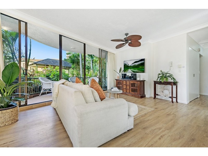 1/219 Surf Parade, Broadbeach QLD 4218