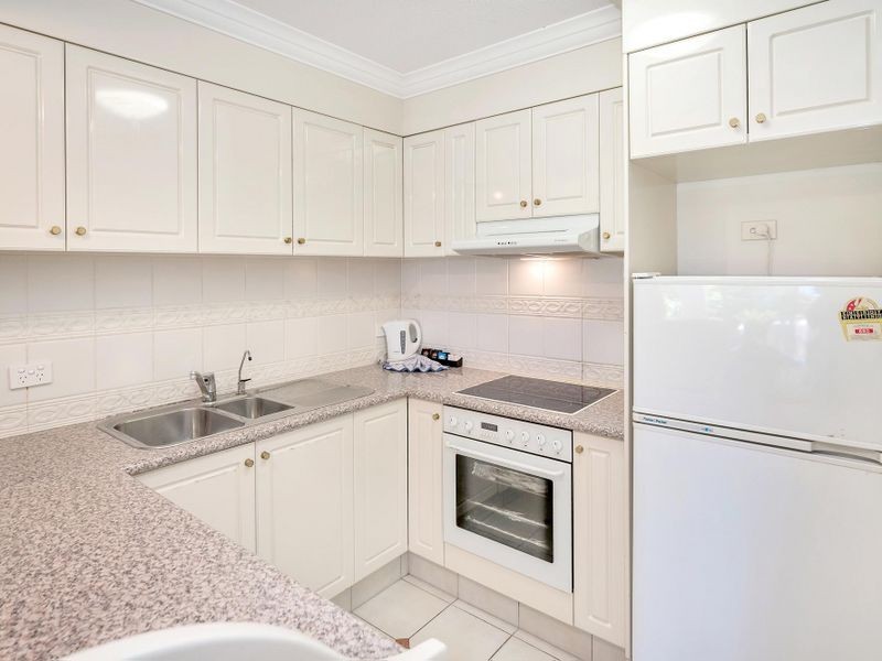 2104/24 Queensland Avenue, Broadbeach QLD 4218