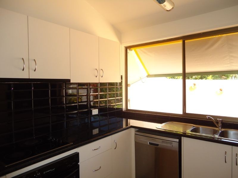 4/9 Freyburg Street, Sorrento QLD 4217