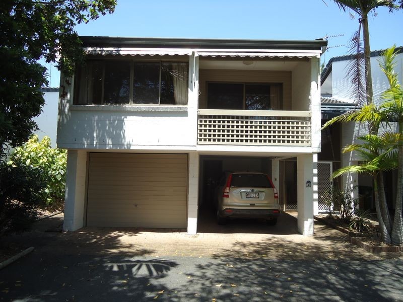 4/9 Freyburg Street, Sorrento QLD 4217