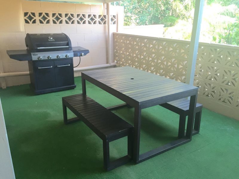 8 Key West, Broadbeach Waters QLD 4218