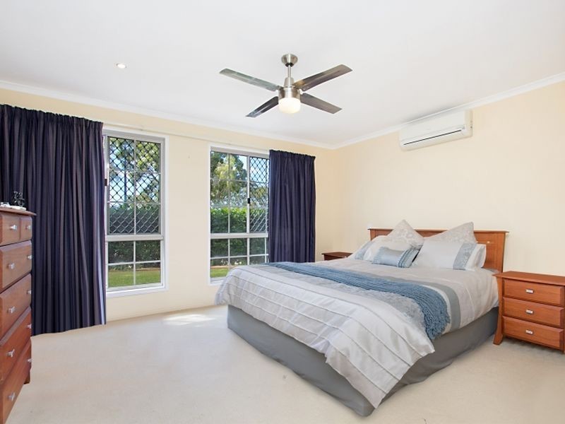 23 Wild Duck Drive, Mermaid Waters QLD 4218