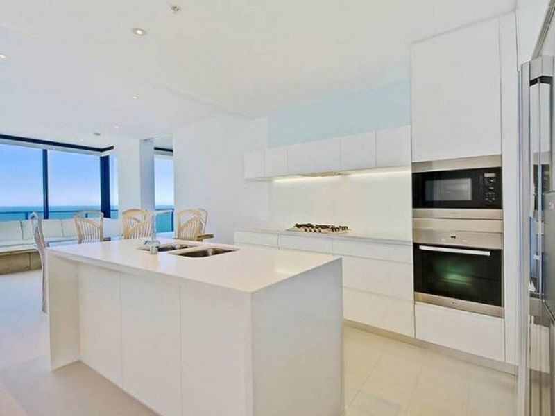 4 Charles Avenue (Oracle Tower 1), Broadbeach QLD 4218