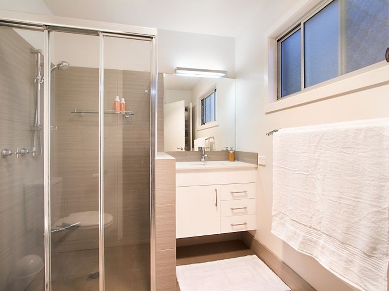 42 Sunshine Parade, Miami QLD 4220