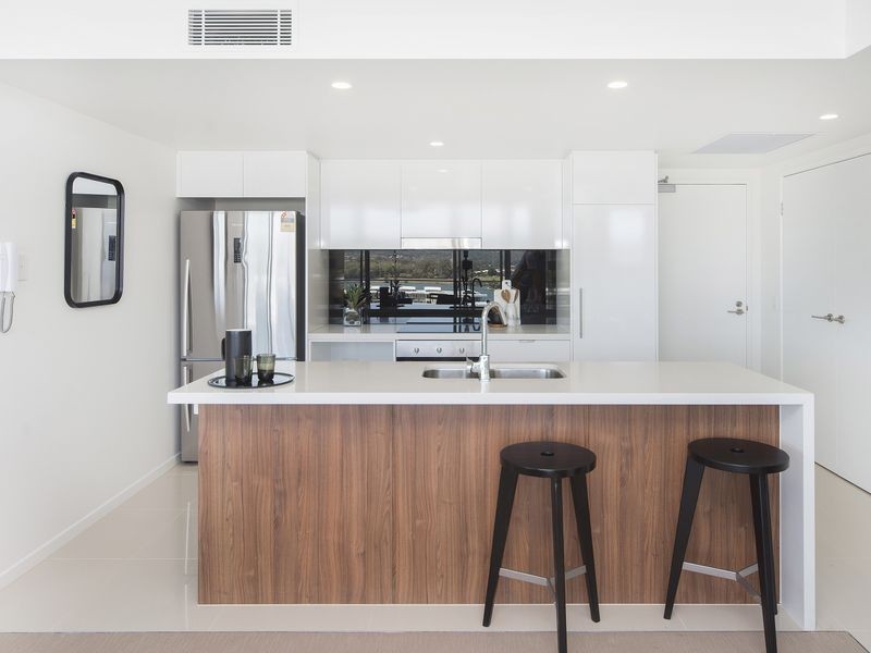 AURA 33 Lakefront Crescent, Varsity Lakes QLD 4227