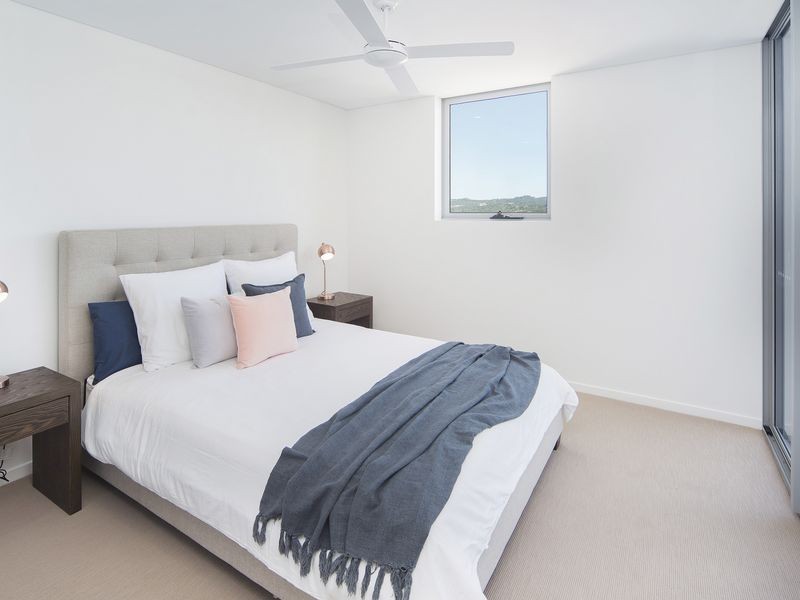 AURA 33 Lakefront Crescent, Varsity Lakes QLD 4227