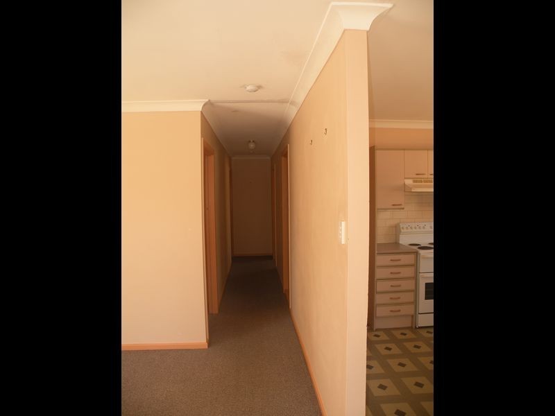3/12 Elizabeth Avenue, Broadbeach QLD 4218