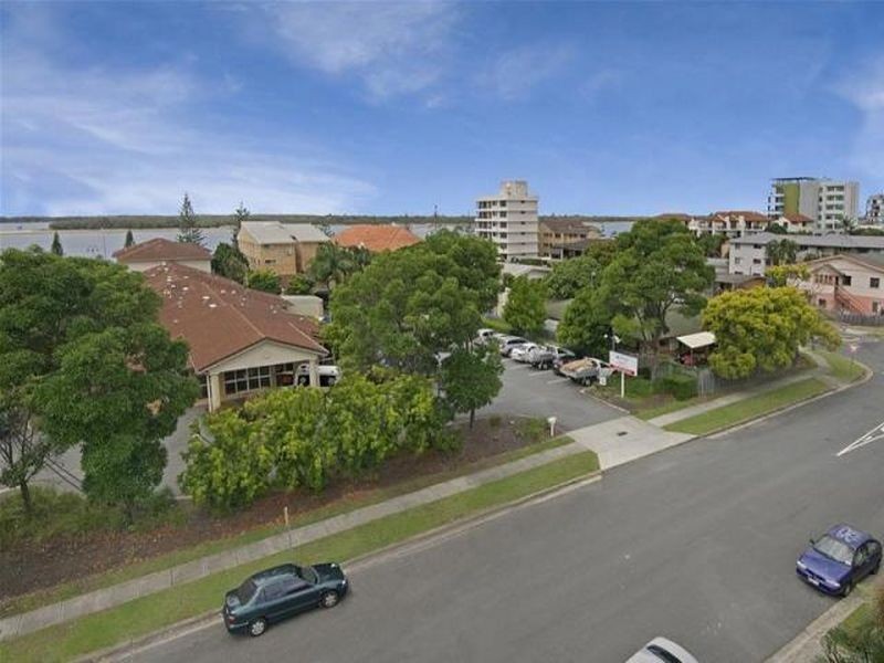 68-70 Brighton  Street, Biggera Waters QLD 4216