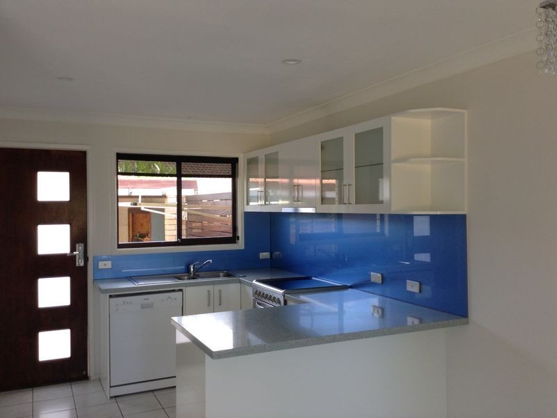 1/121 Sunshine Boulevard, Mermaid Waters QLD 4218