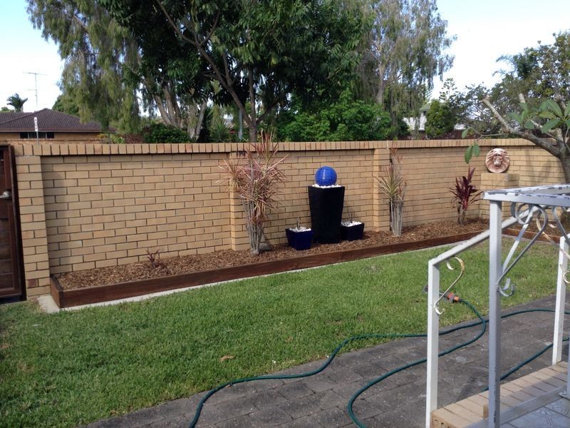 1/121 Sunshine Boulevard, Mermaid Waters QLD 4218