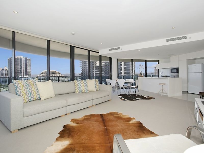 21009/4-26 Charles Avenue, Broadbeach QLD 4218