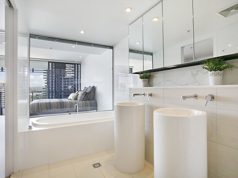 21009/4-26 Charles Avenue, Broadbeach QLD 4218