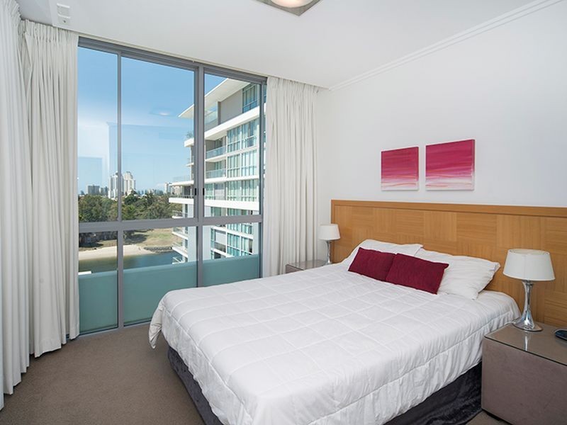 2605/33 T E Peters Drive, Broadbeach Waters QLD 4218