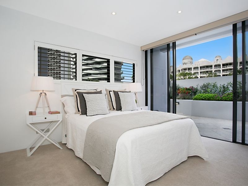 404/17 Albert Avenue, Broadbeach QLD 4218