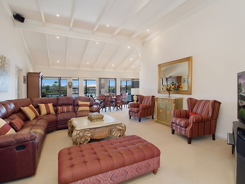 20 Sunset Boulevard, Surfers Paradise QLD 4217