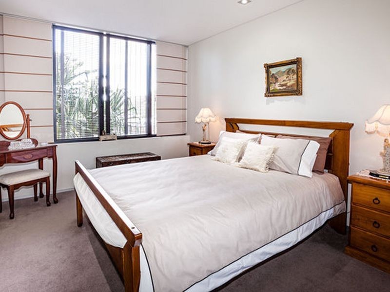 1032 Ambience 4 The Esplanade, Burleigh Heads QLD 4220