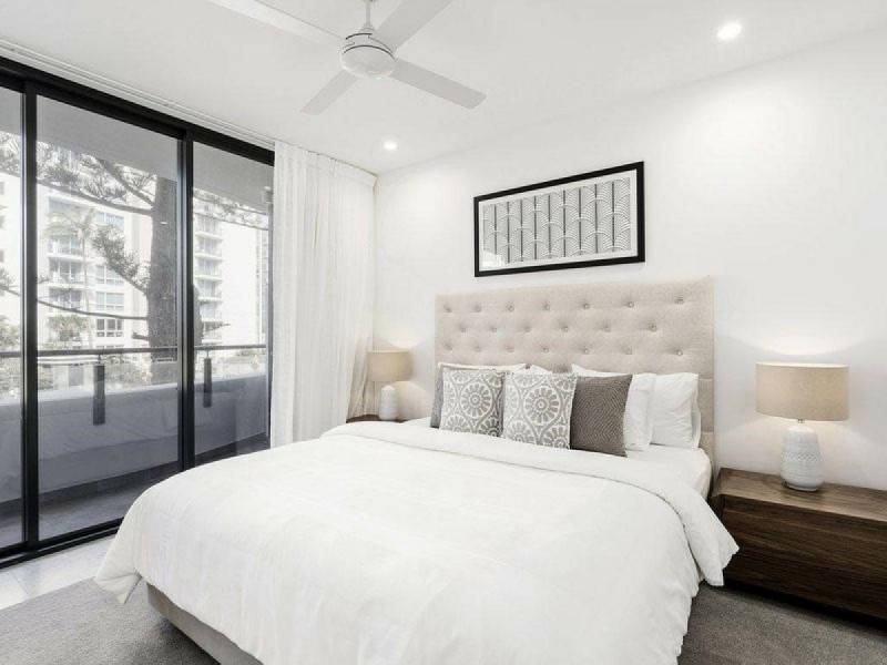 101/95 Old Burleigh Road, Broadbeach QLD 4218