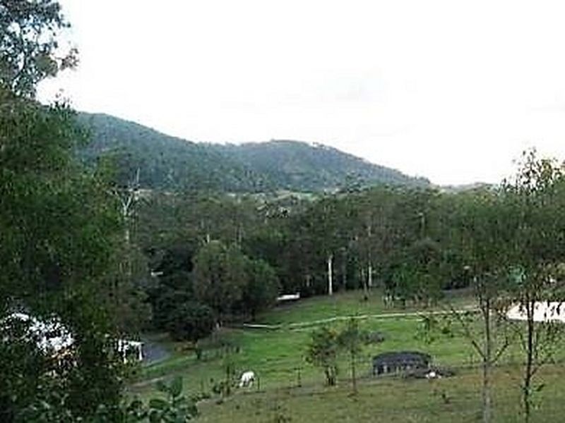 4 Coonardoo Court, Wongawallan QLD 4210