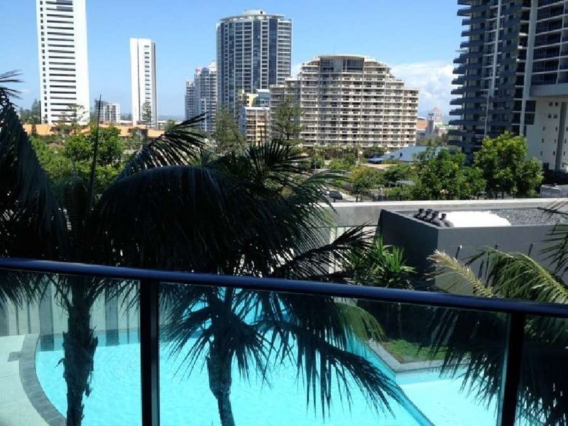 4 Charles Avenue – Oracle, Broadbeach QLD 4218