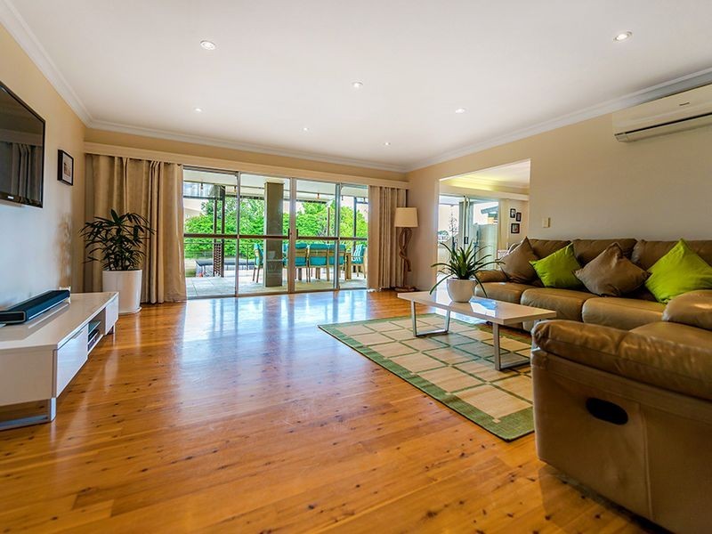 86 Gibraltar Drive, Isle Of Capri QLD 4217