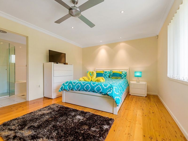 86 Gibraltar Drive, Isle Of Capri QLD 4217