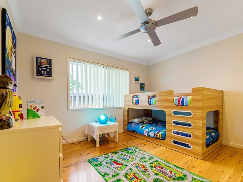 86 Gibraltar Drive, Isle Of Capri QLD 4217