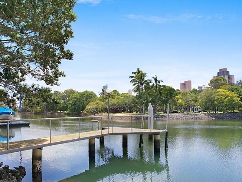 72 Savoy Drive, Broadbeach Waters QLD 4218