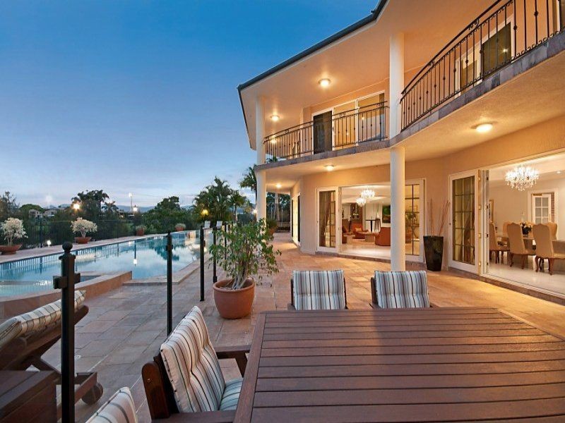 43 Meadowlake Drive, Carrara QLD 4211