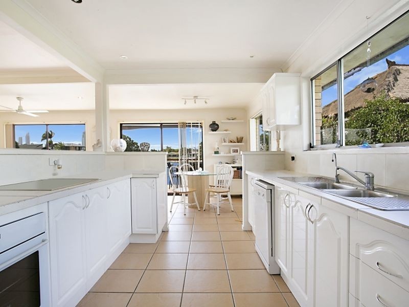 161 Campbell Street, Sorrento QLD 4217