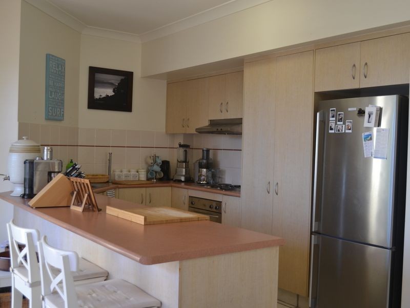 8/5 Ewart Street, Burleigh Heads QLD 4220