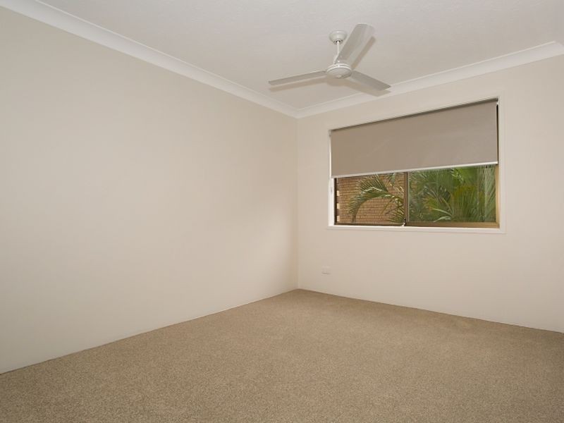 1/33 Surfers Avenue, Mermaid Waters QLD 4218