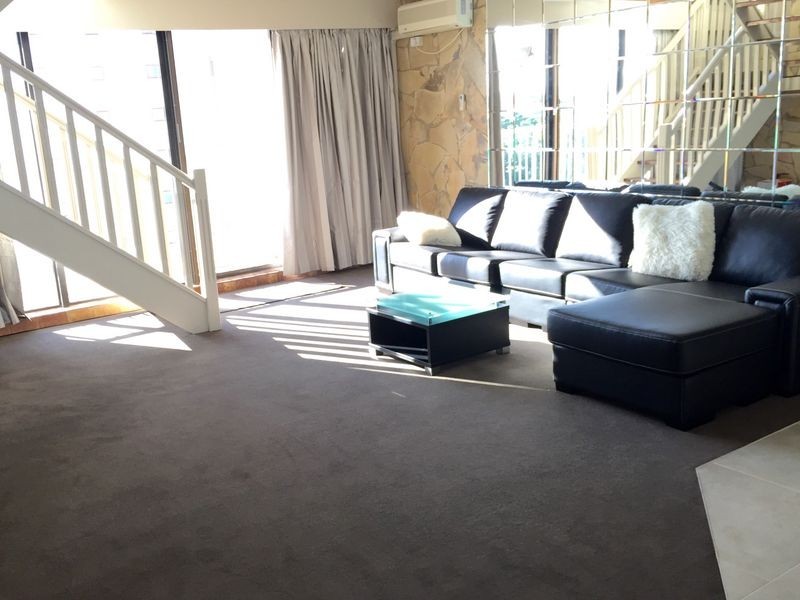 702/40 Surf Parade, Broadbeach QLD 4218