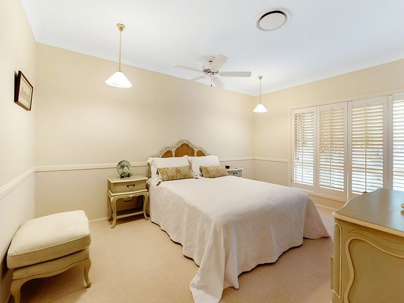 1 Lamb Street, Broadbeach Waters QLD 4218