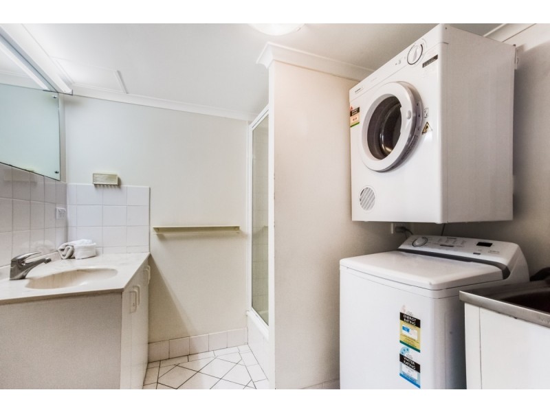 9/155 Old Burleigh Road, Broadbeach QLD 4218