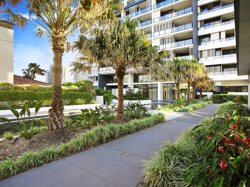 603 Ultra 14 George Avenue, Broadbeach QLD 4218
