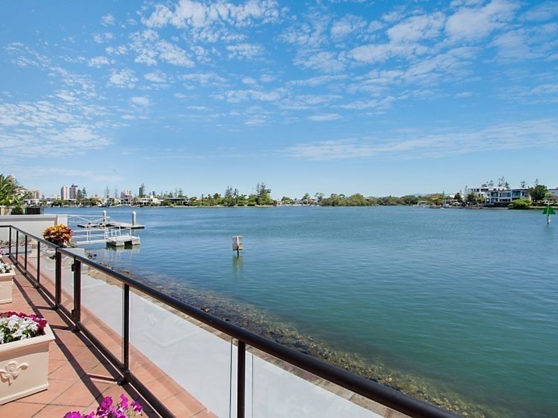 20 Sunset Boulevard, Surfers Paradise QLD 4217