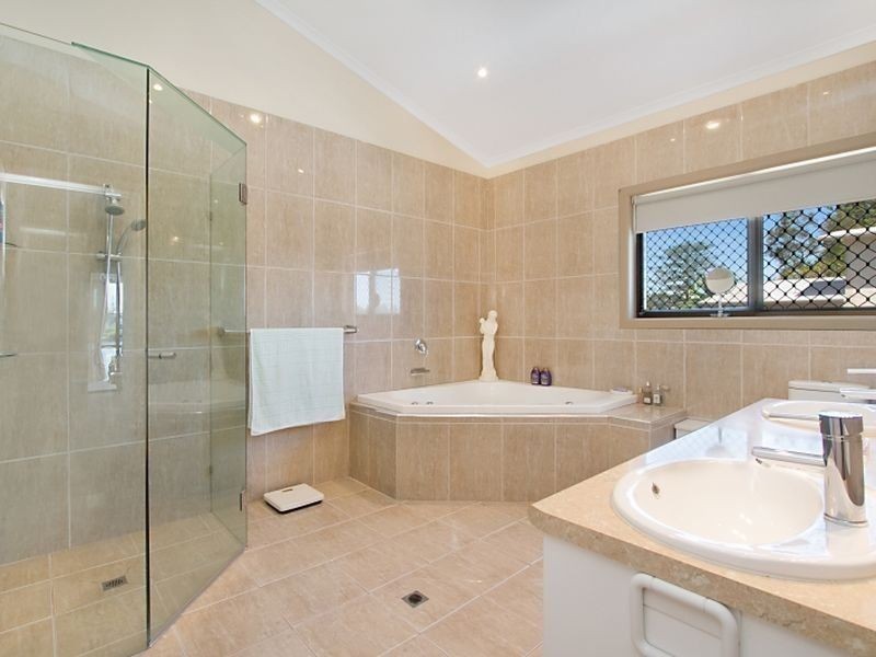 20 Sunset Boulevard, Surfers Paradise QLD 4217