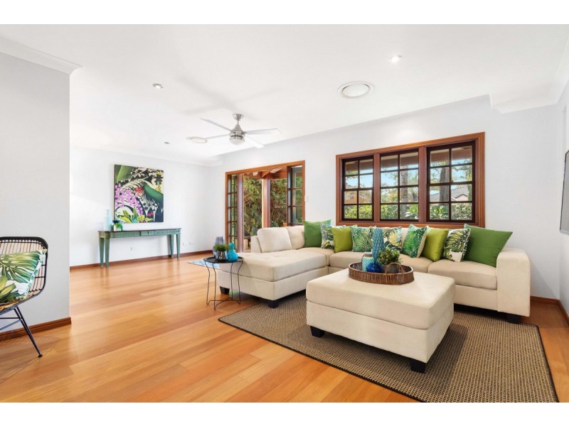 28 Daimler Drive, Bundall QLD 4217