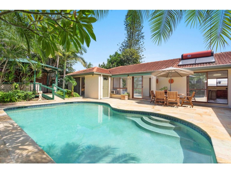 28 Daimler Drive, Bundall QLD 4217