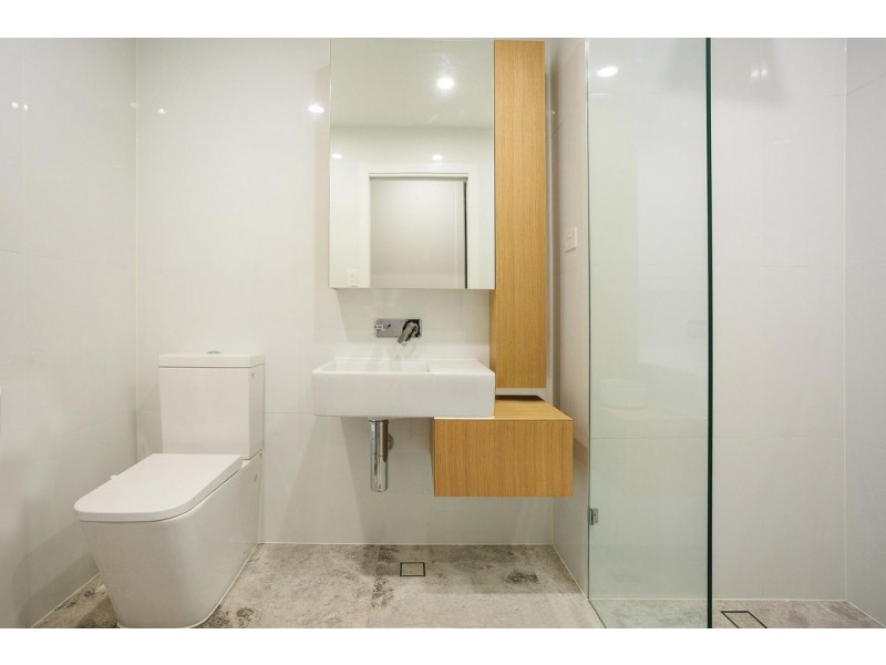 502/95 Old Burleigh Road, Broadbeach QLD 4218