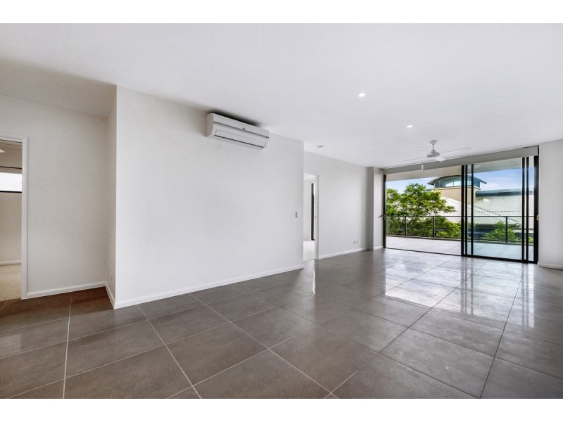 104/601 Glades Drive, Robina QLD 4226