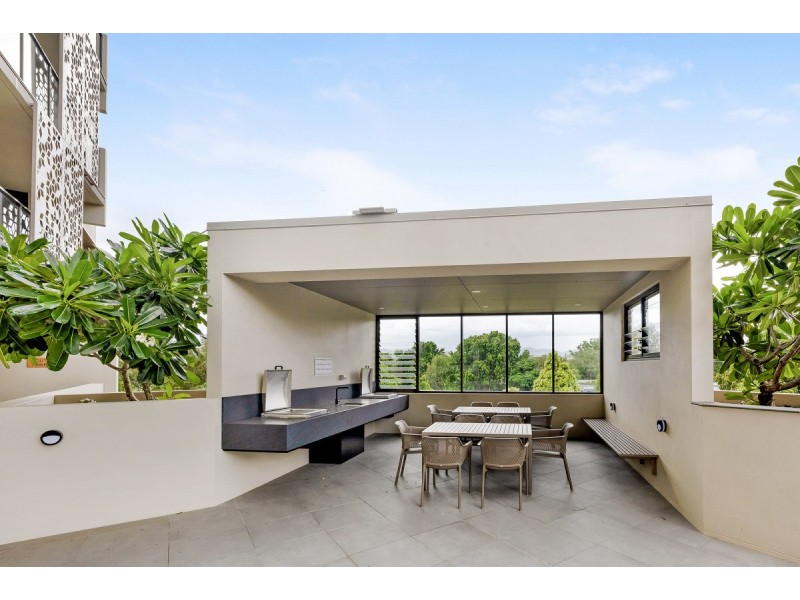 104/601 Glades Drive, Robina QLD 4226